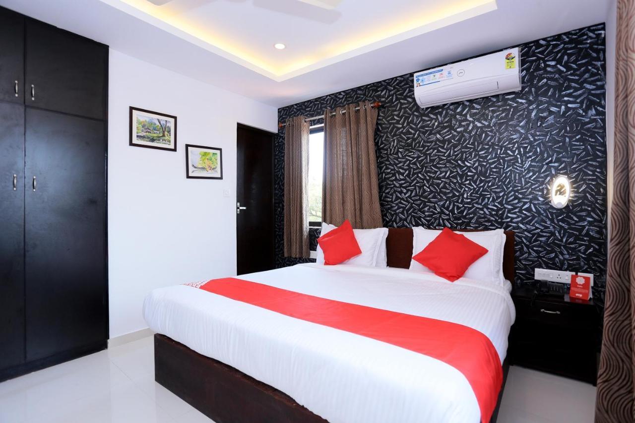 Capital O 61059 Green Life Otel Kochi Dış mekan fotoğraf