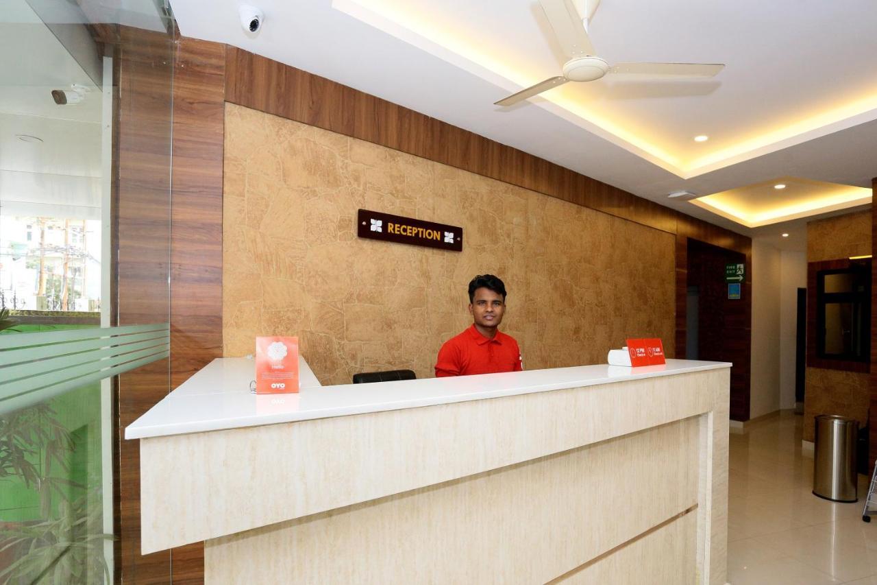 Capital O 61059 Green Life Otel Kochi Dış mekan fotoğraf